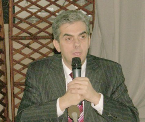 Nicolăescu discută reforma în Sănătate cu parlamentarii USL